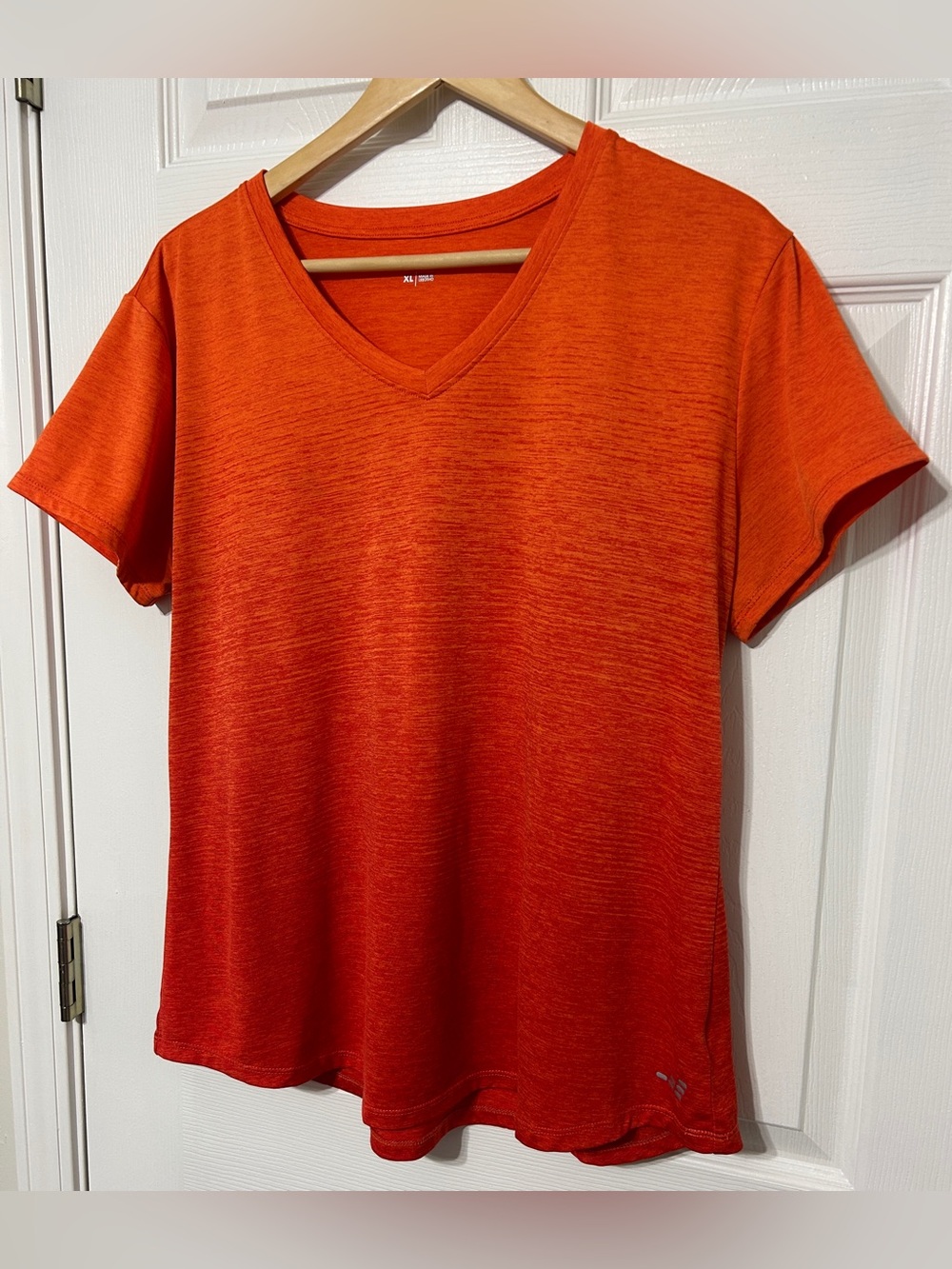 bcg Womenās Orange Active Pullover Top Dry Fit Gym V-Neck Size XL